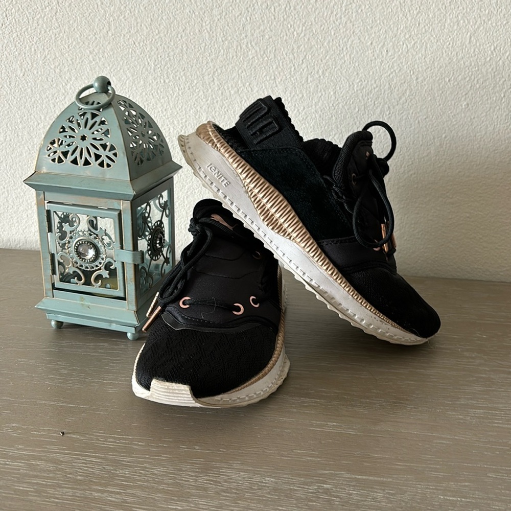 PUMA ignite sneakers 🖤
